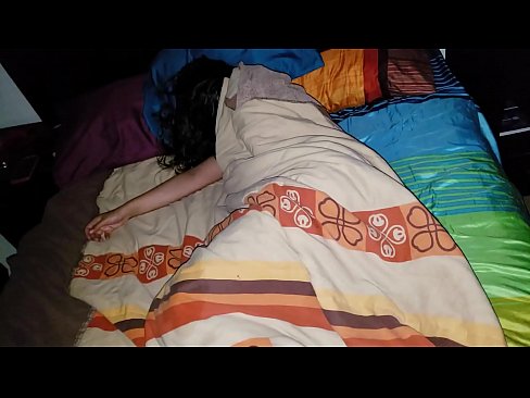 ❤️ Anak tiri berating ibu tiriné enom nalika dheweke turu. ❤️ Cukup porno ing kita% jv.https-tubsexer.ru%